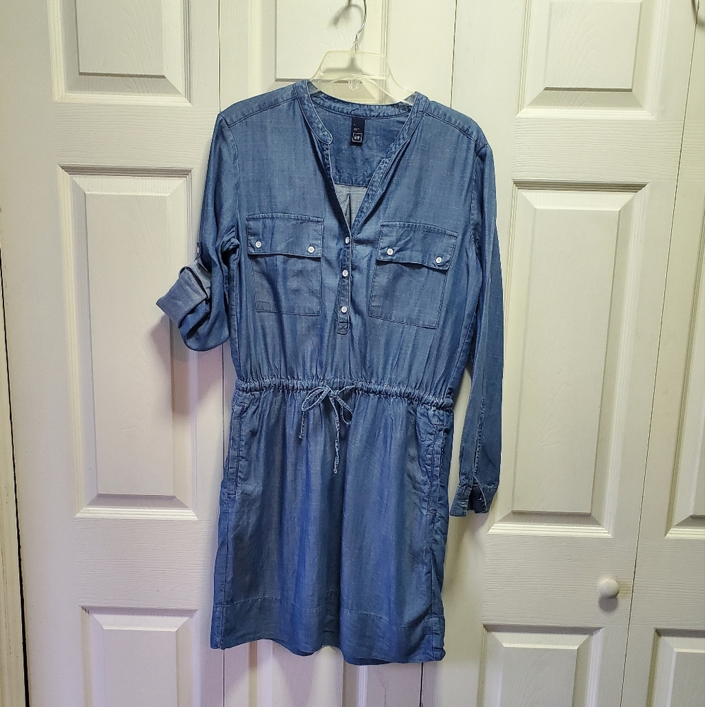 GAP Chambray Dress Size Small GUC!
